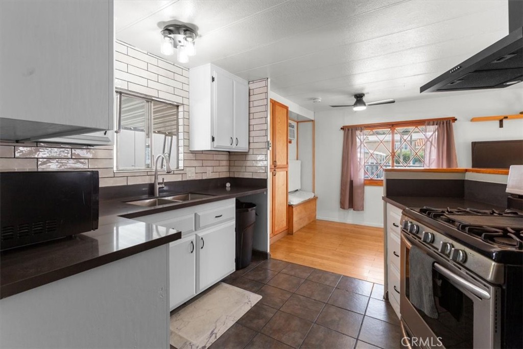 9080 Bloomfield 257