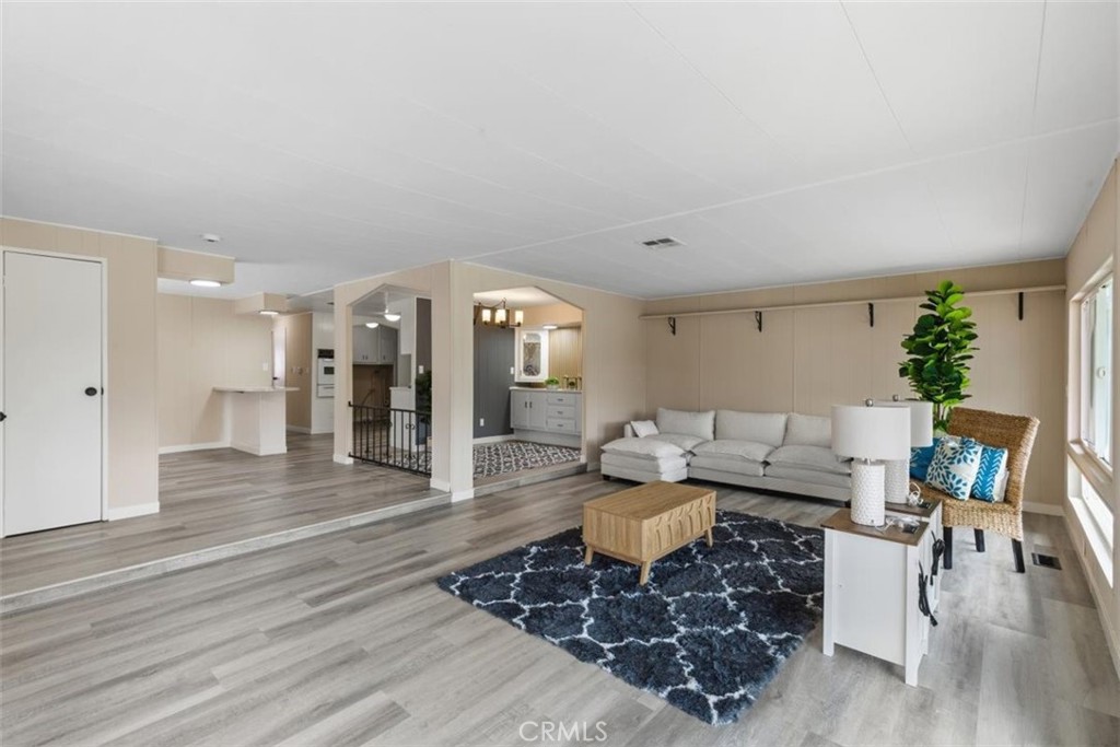15621 Beach Blvd 103