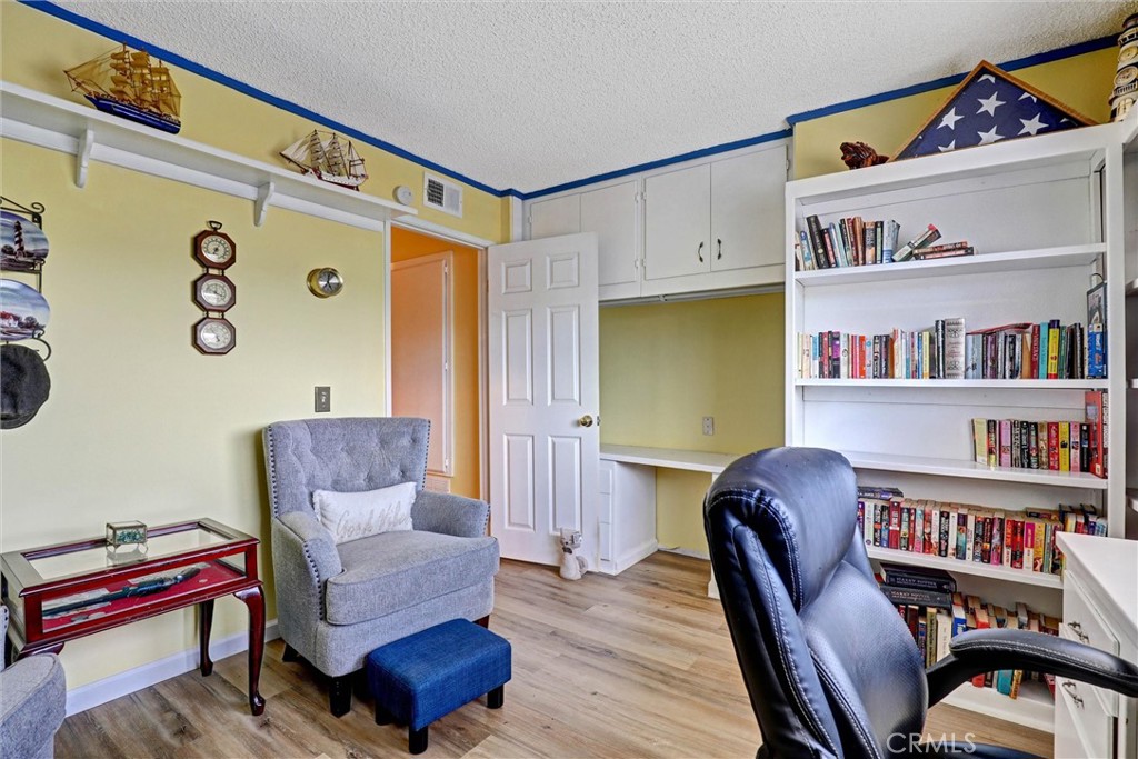 1742 Forum D