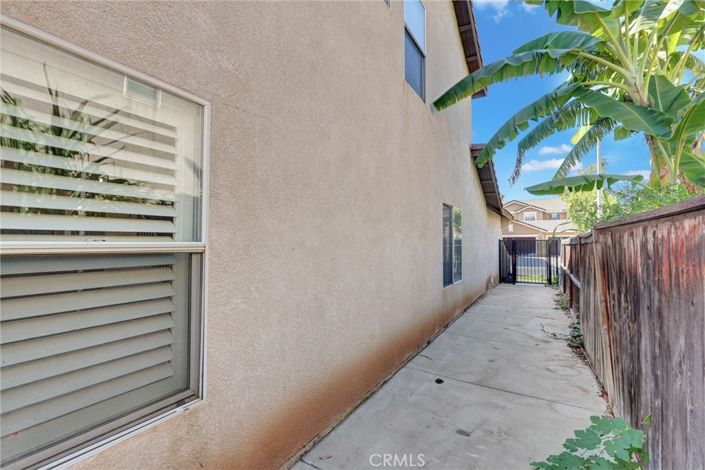 833 Pheasant Street