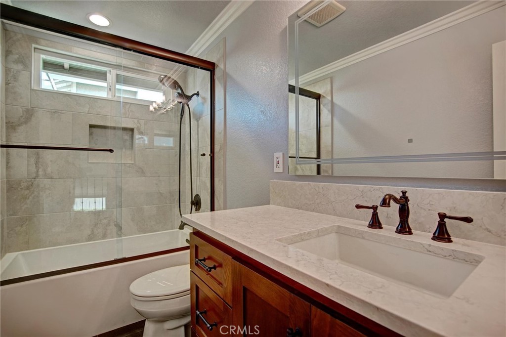 445 Somerset Circle