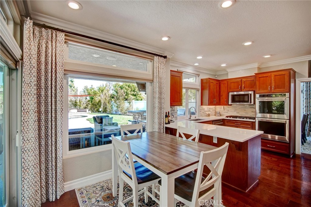 445 Somerset Circle