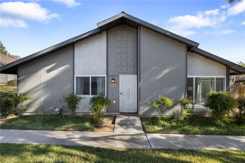 6270 Avenue Juan Diaz
