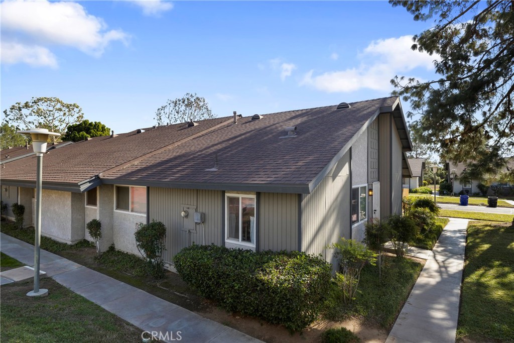 6270 Avenue Juan Diaz