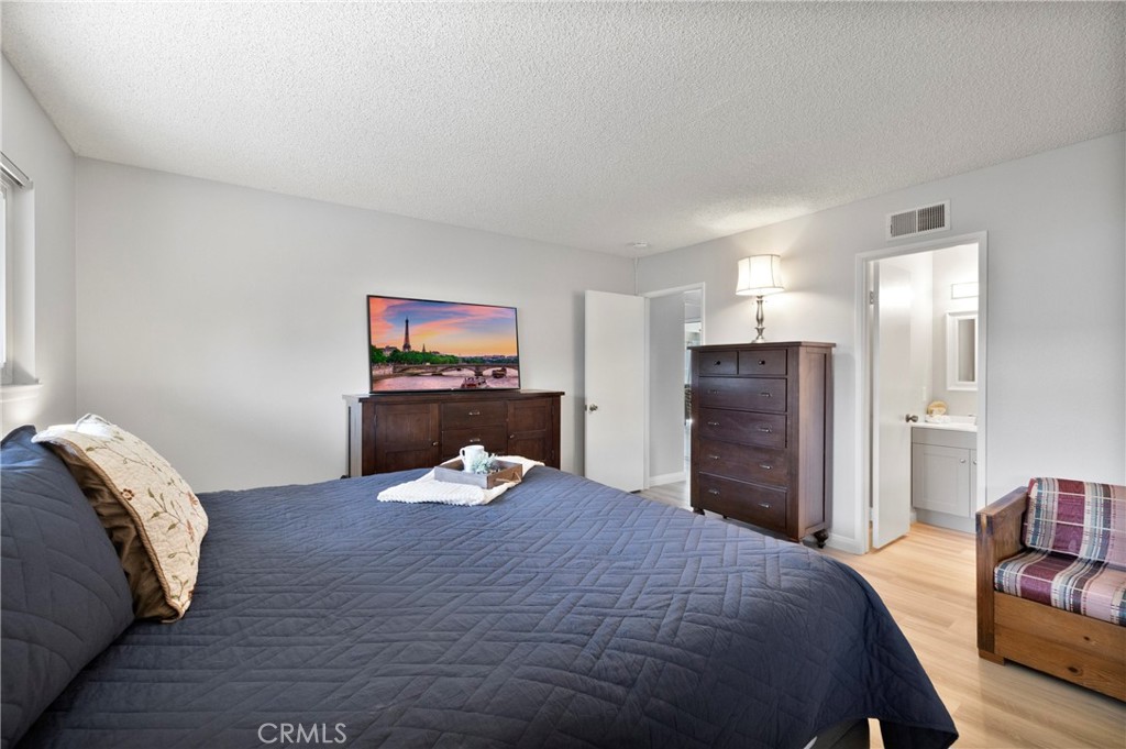 6270 Avenue Juan Diaz
