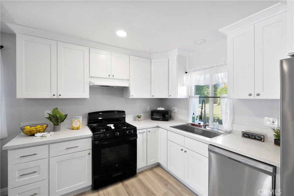 6270 Avenue Juan Diaz