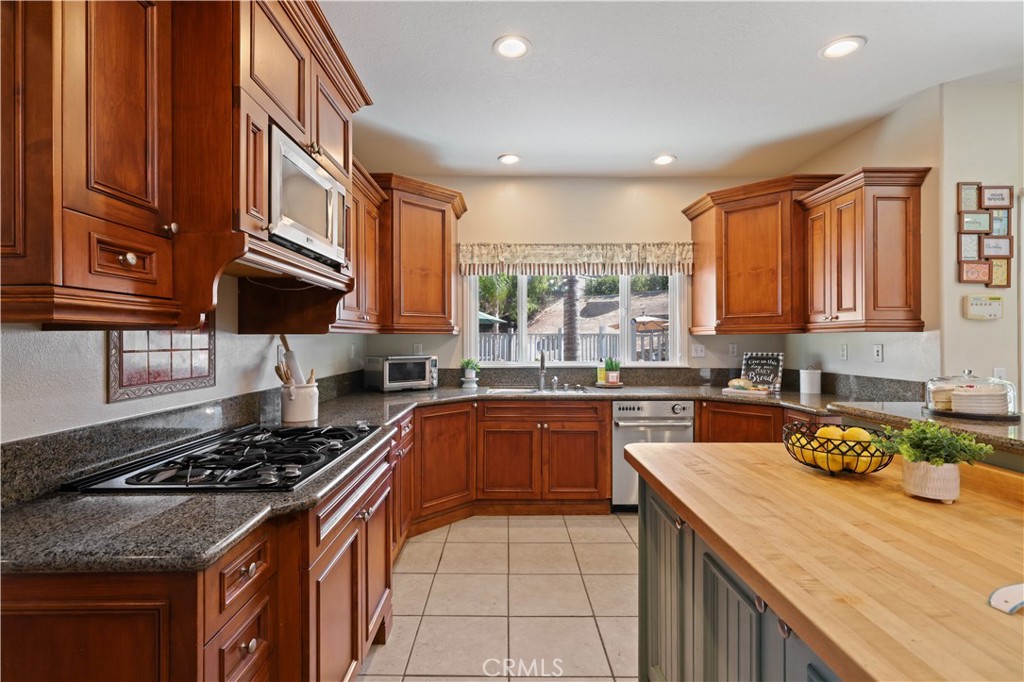 3353 Heatherbrook Circle
