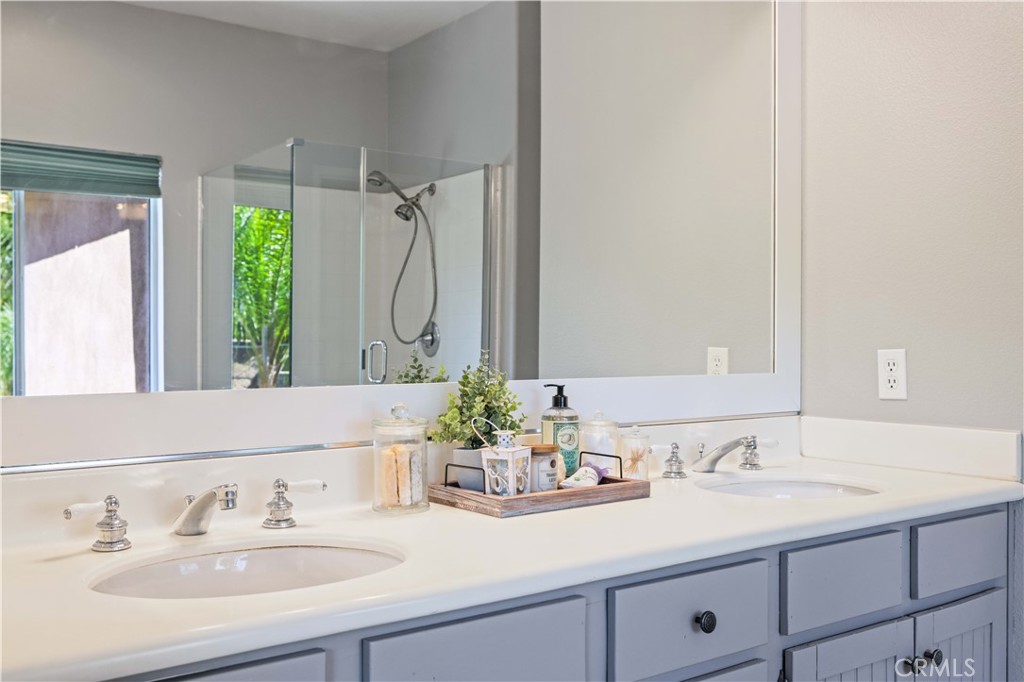 3353 Heatherbrook Circle