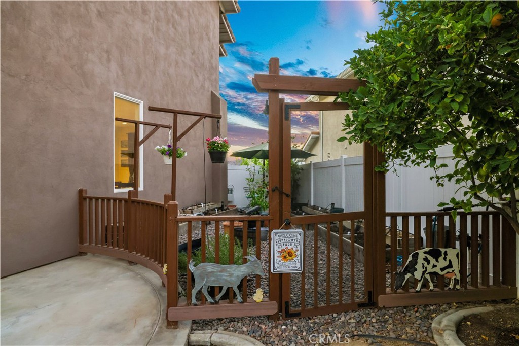 3353 Heatherbrook Circle