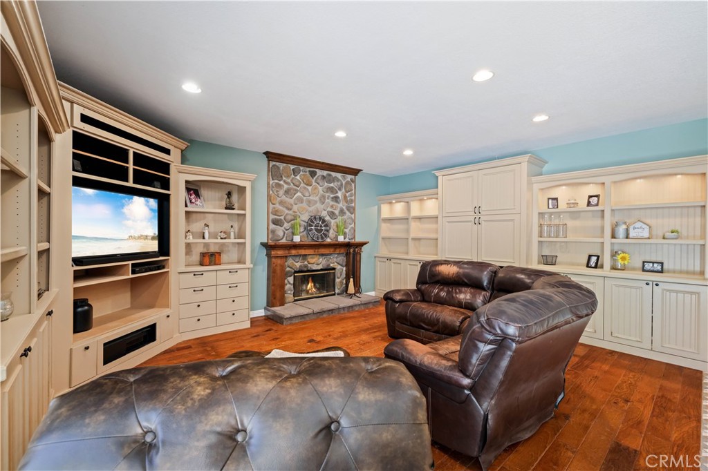 3353 Heatherbrook Circle