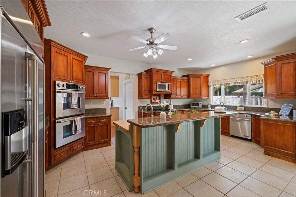 3353 Heatherbrook Circle