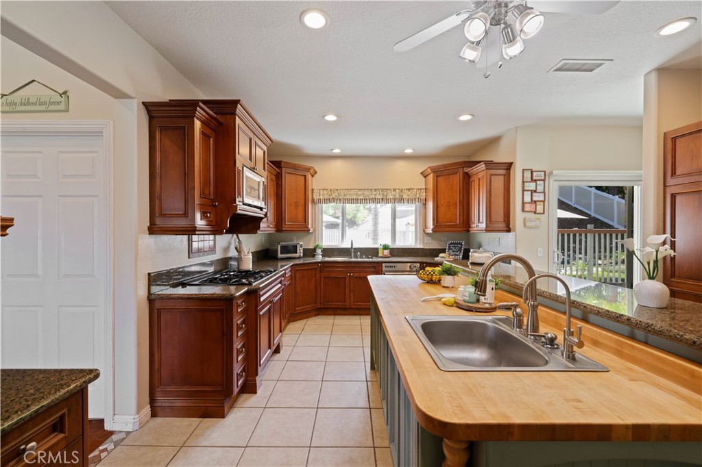 3353 Heatherbrook Circle