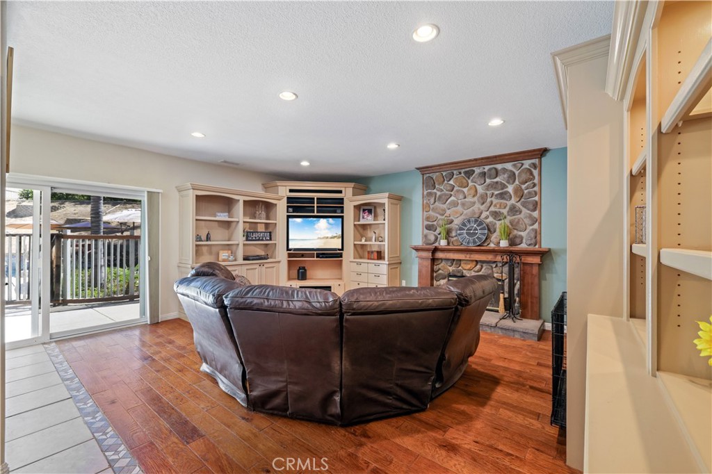 3353 Heatherbrook Circle