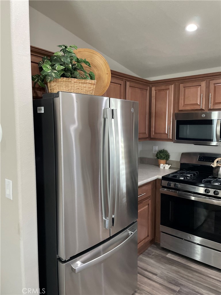 655 E Main Street 44