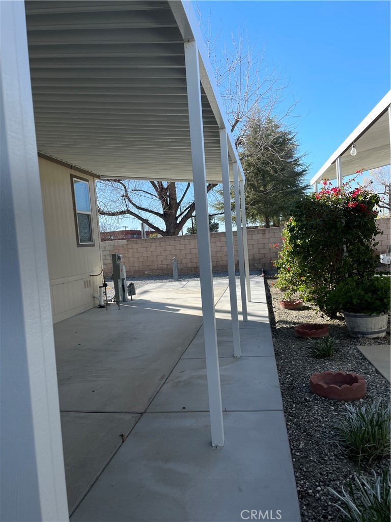 655 E Main Street 44