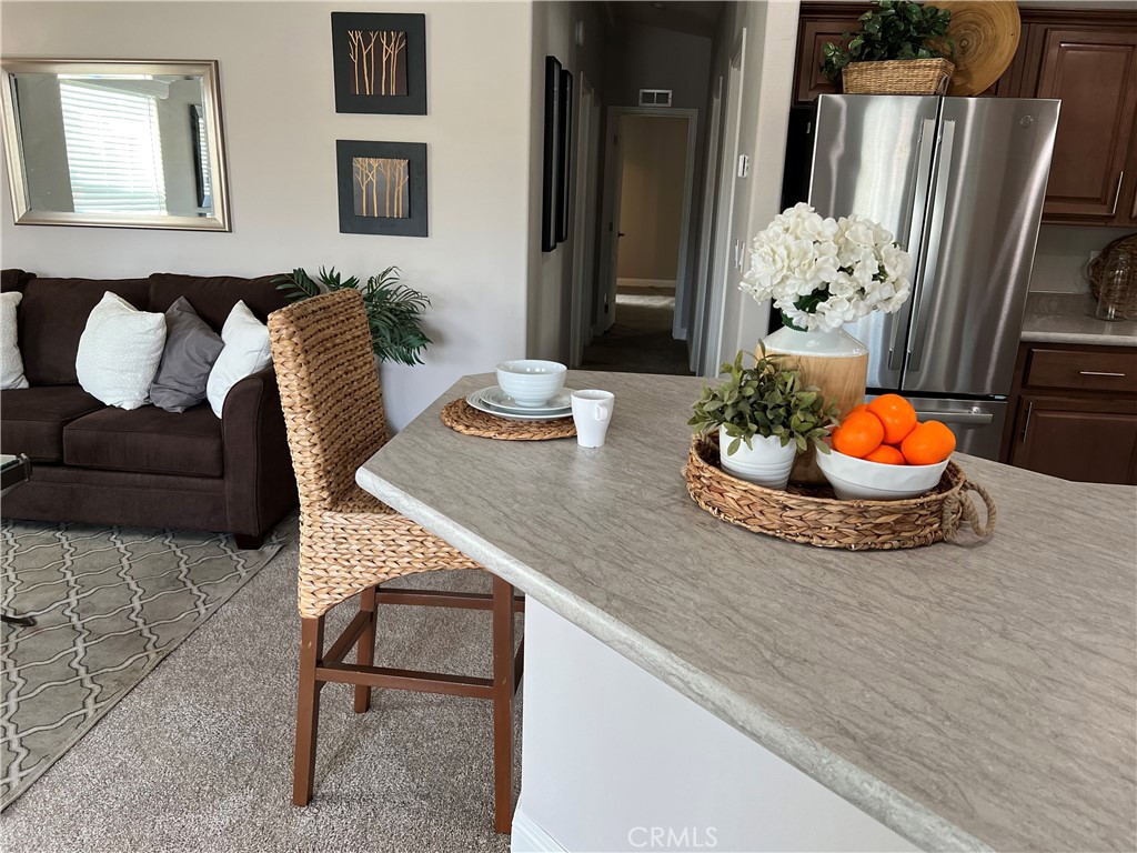 655 E Main Street 44