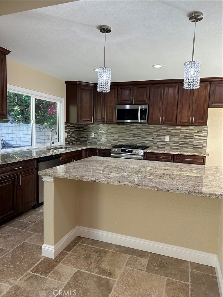 22461 Falconburn Way