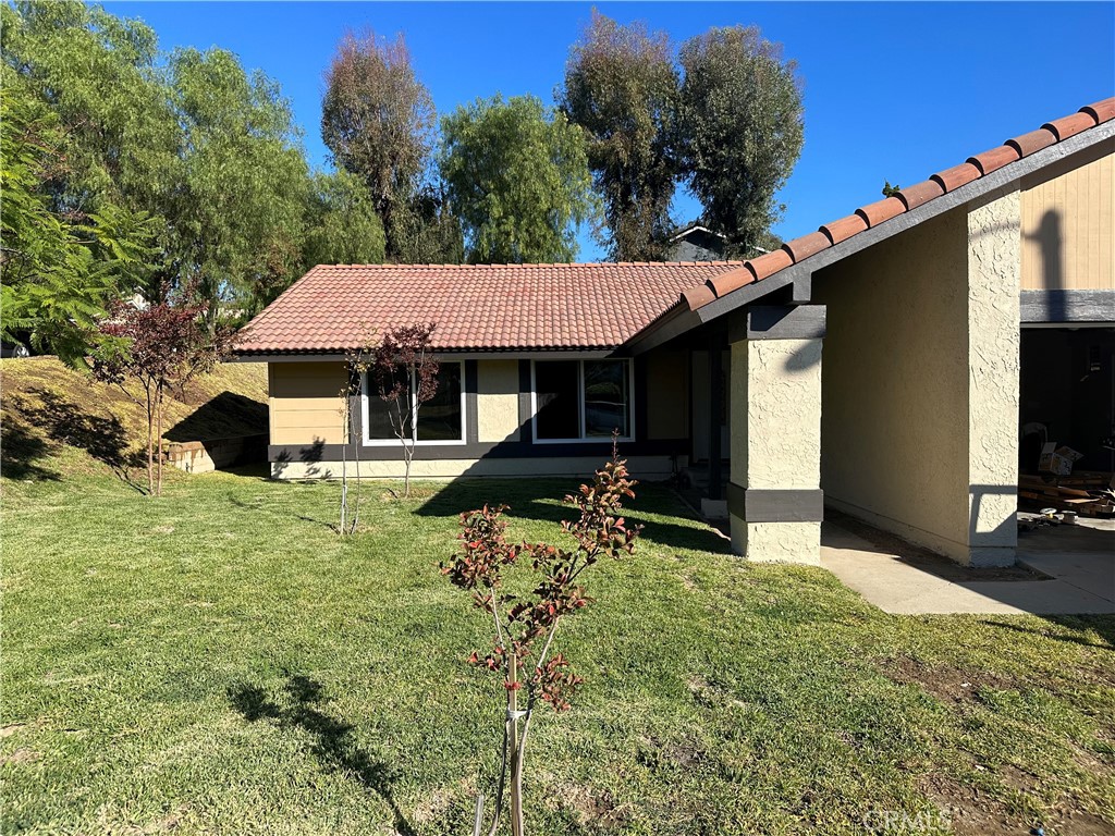 22461 Falconburn Way