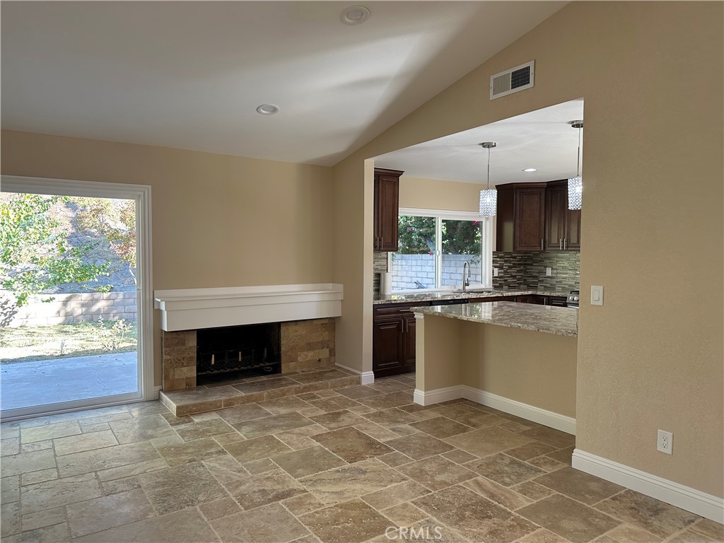 22461 Falconburn Way