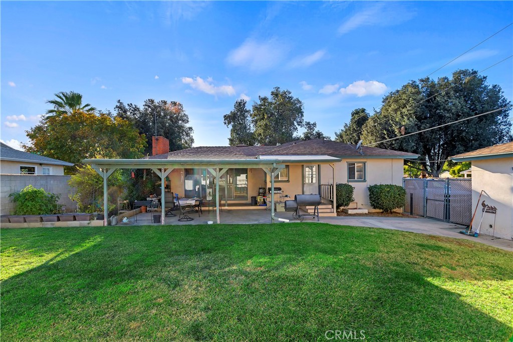 3475 Gilberto Avenue