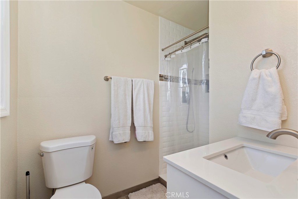 3475 Gilberto Avenue