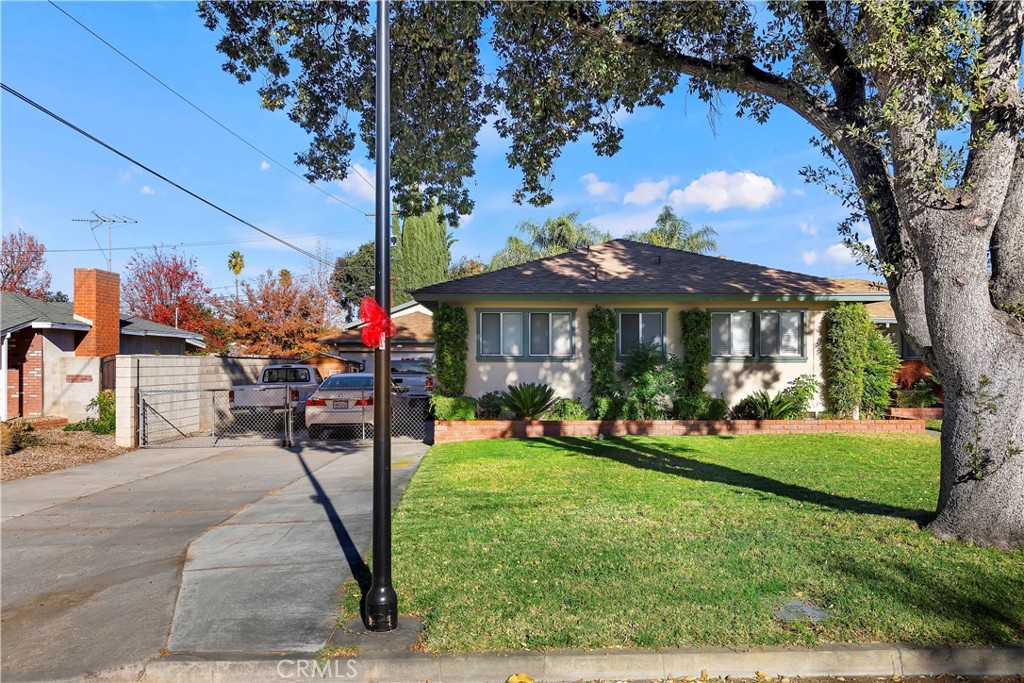 3475 Gilberto Avenue