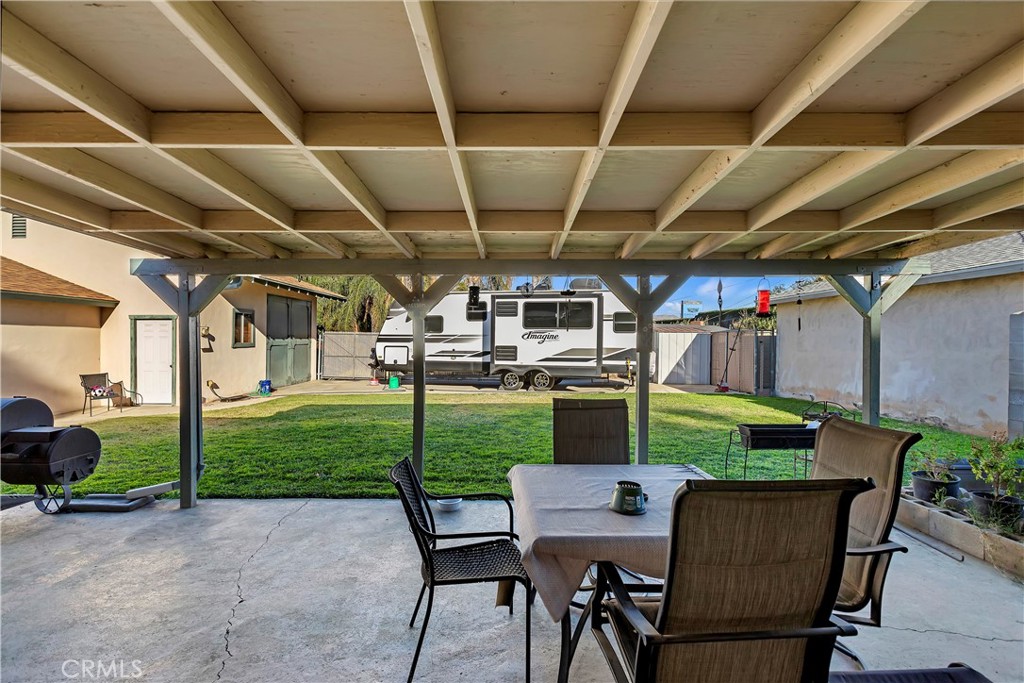 3475 Gilberto Avenue