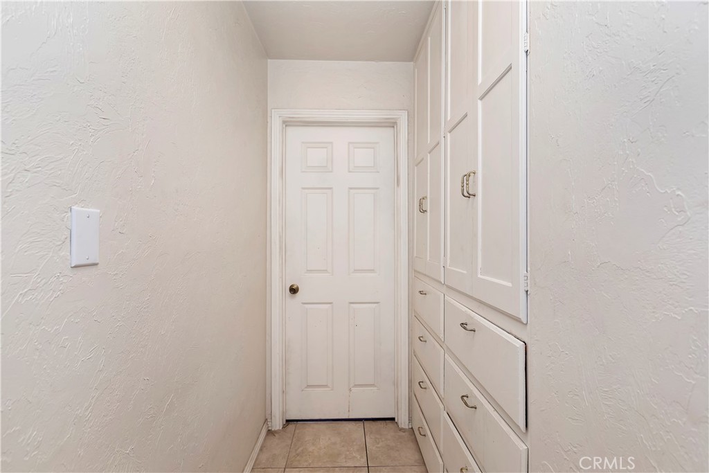 3475 Gilberto Avenue