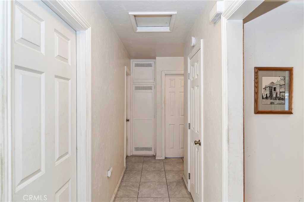 3475 Gilberto Avenue