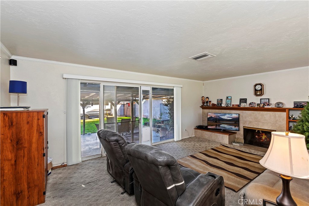 3475 Gilberto Avenue