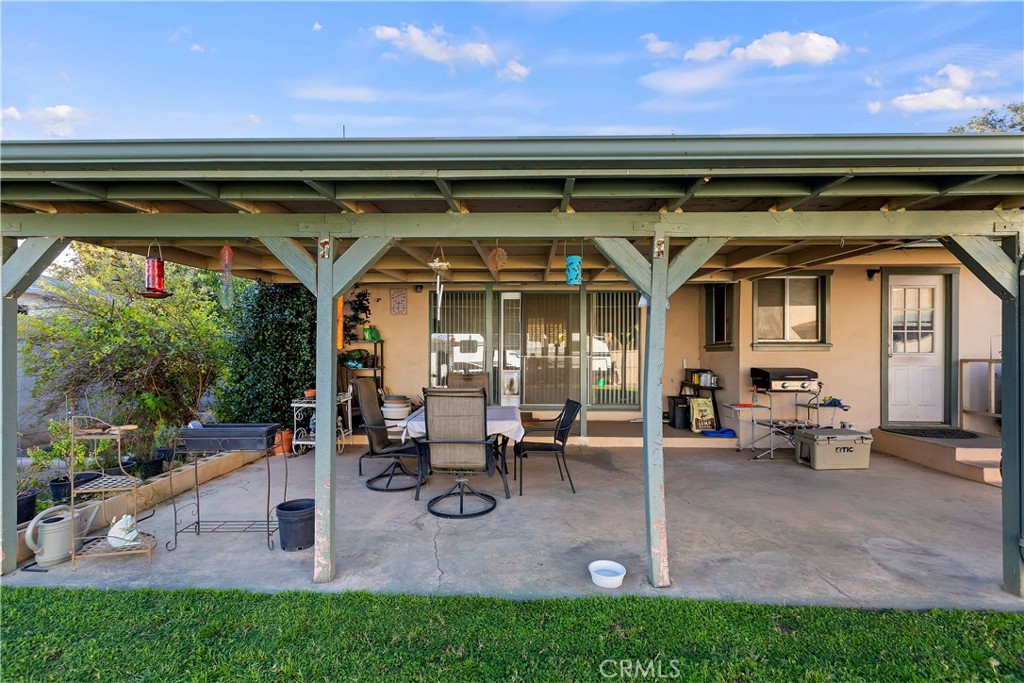 3475 Gilberto Avenue