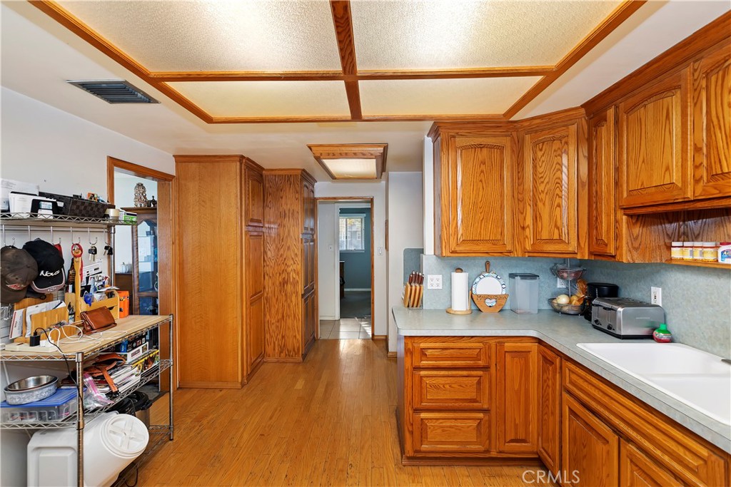 3475 Gilberto Avenue