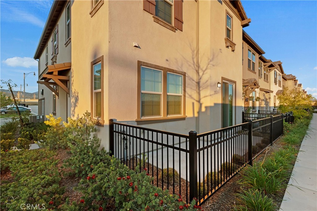 16502 Casa Grande Avenue 601