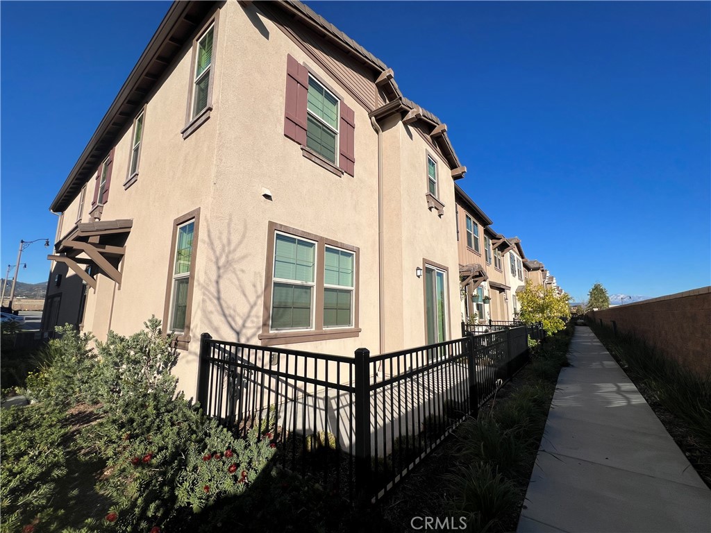 16502 Casa Grande Avenue 601