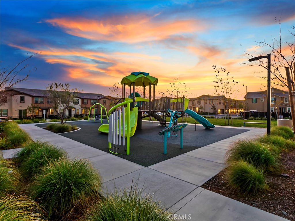 16502 Casa Grande Avenue 601