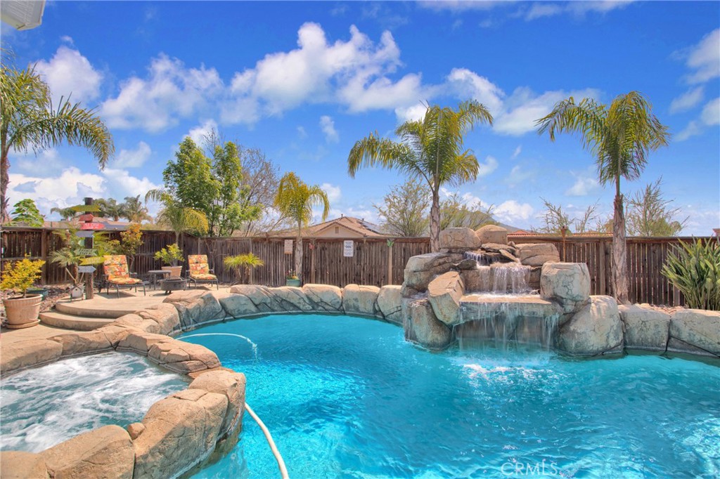 30413 Avenida Caylee