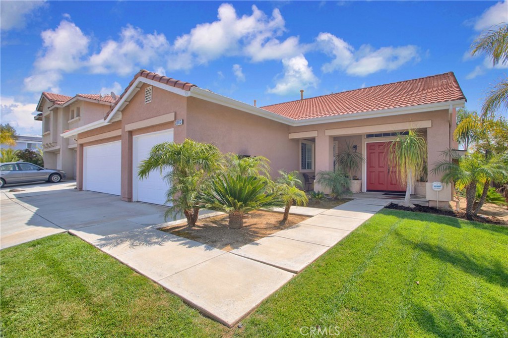 30413 Avenida Caylee