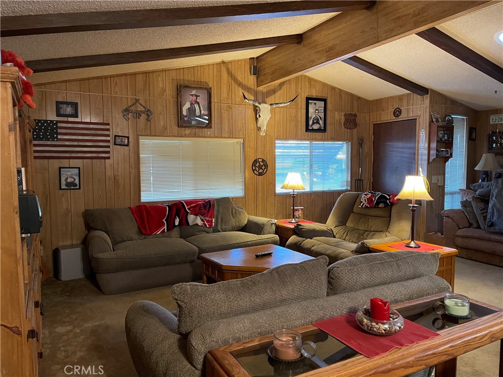 15252 Seneca Road 373