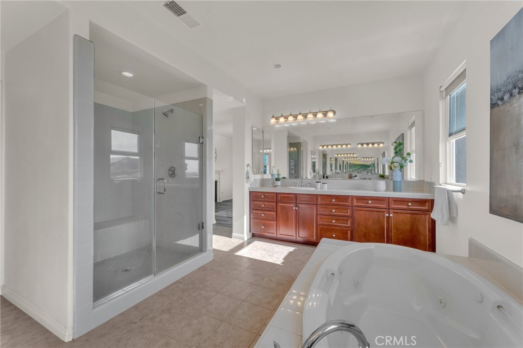 16749 Crescent Glen Court