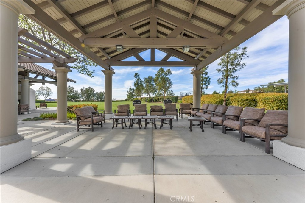 16749 Crescent Glen Court