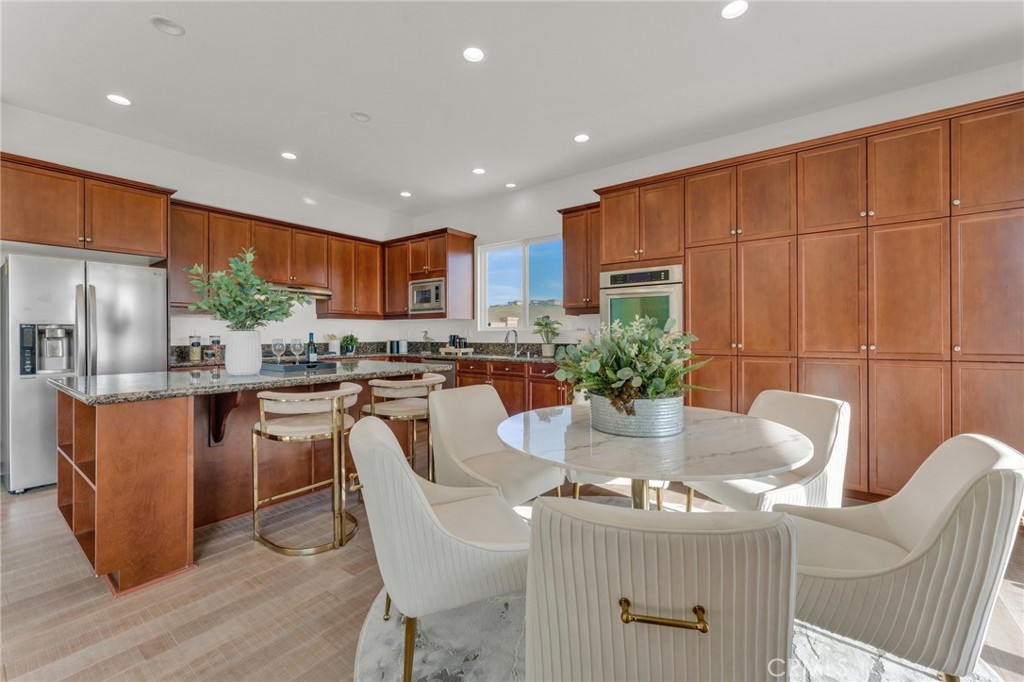 16749 Crescent Glen Court