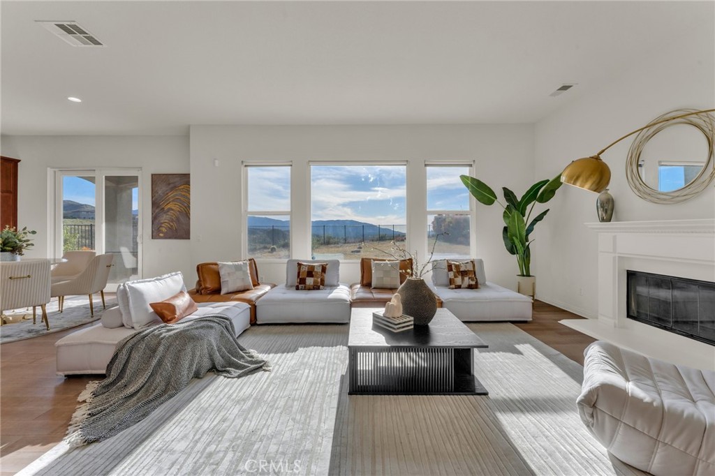 16749 Crescent Glen Court