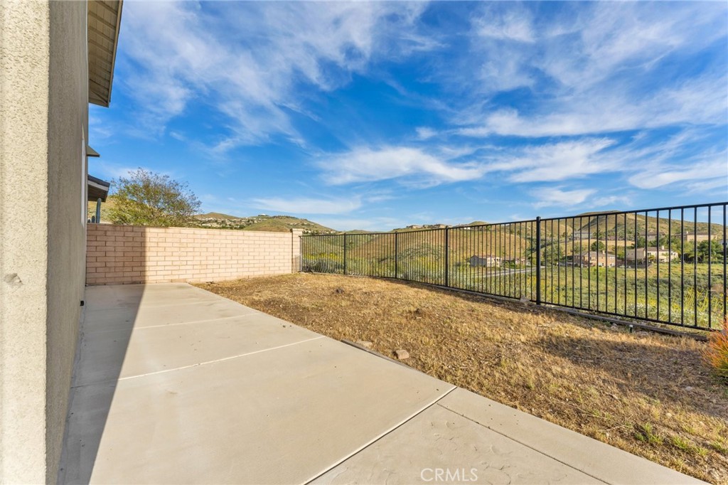 16749 Crescent Glen Court