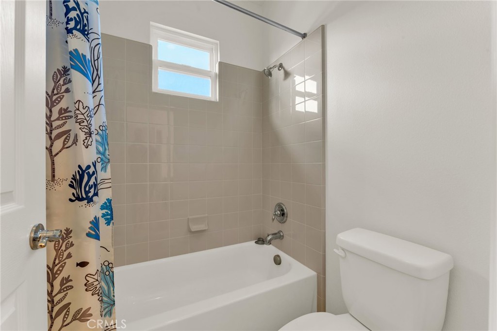 16749 Crescent Glen Court