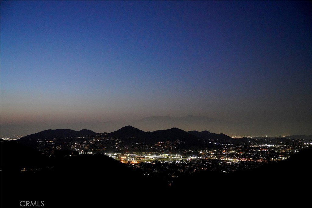 16749 Crescent Glen Court