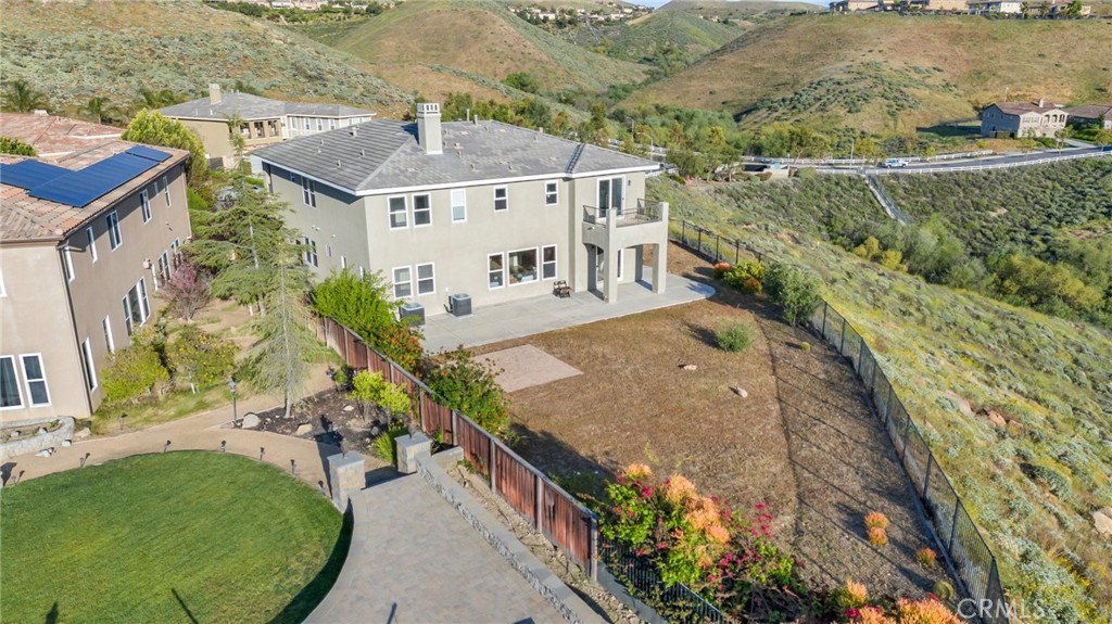 16749 Crescent Glen Court