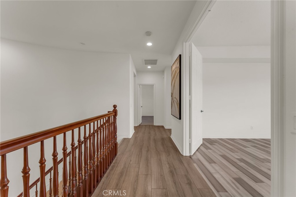 16749 Crescent Glen Court