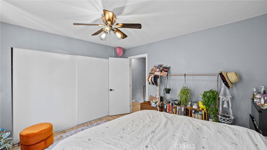 1001 E Camile Street F4