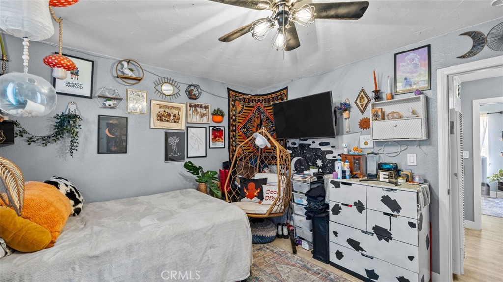 1001 E Camile Street F4