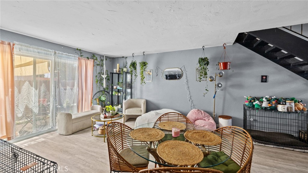 1001 E Camile Street F4